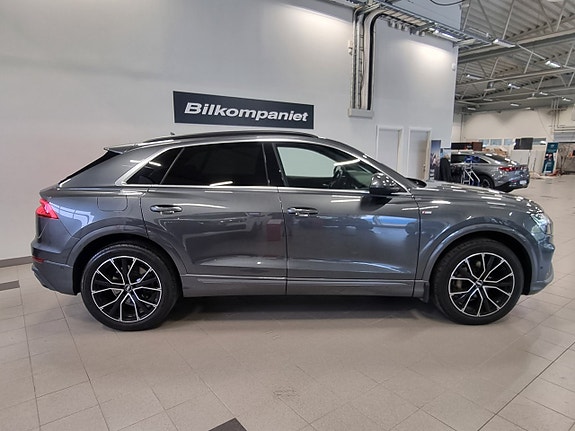 Audi Q8 3 of 16