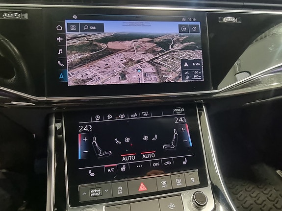 Audi Q8 15 of 16
