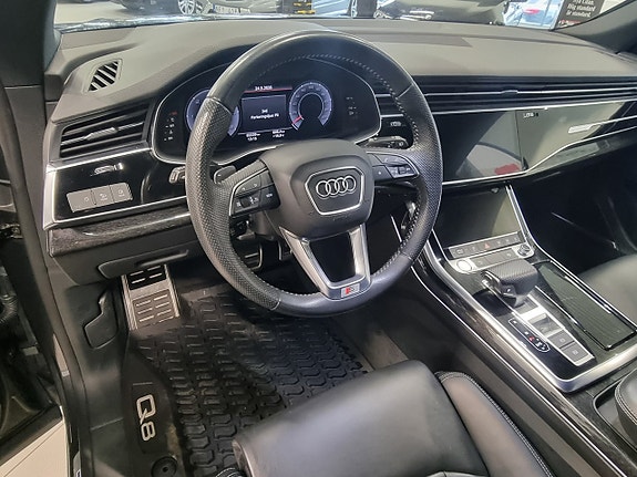 Audi Q8 14 of 16