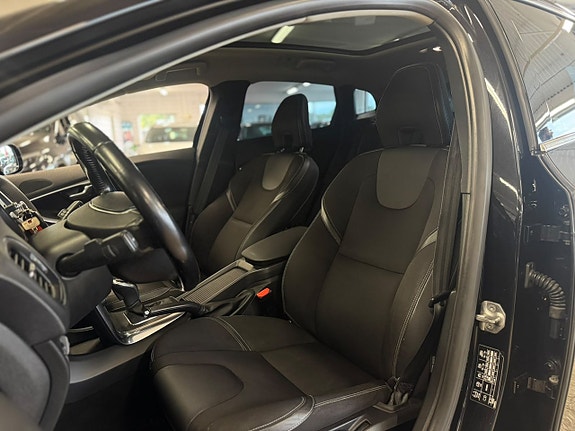 Volvo V40 5 of 16