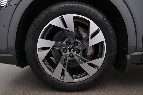 Audi e-tron 27 of 27
