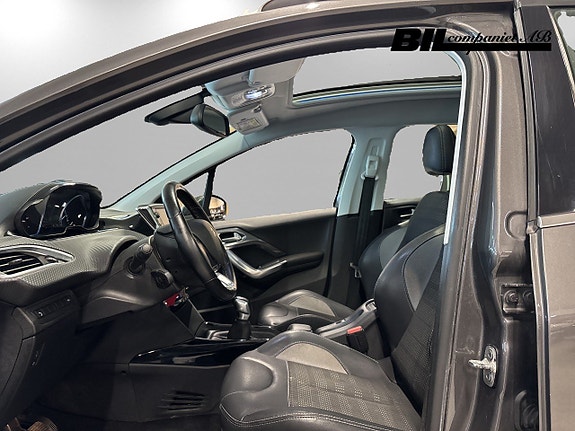 Peugeot 2008 8 of 15