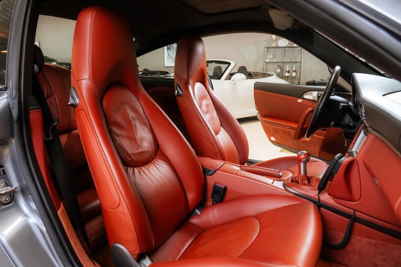 Porsche 911 28 of 30