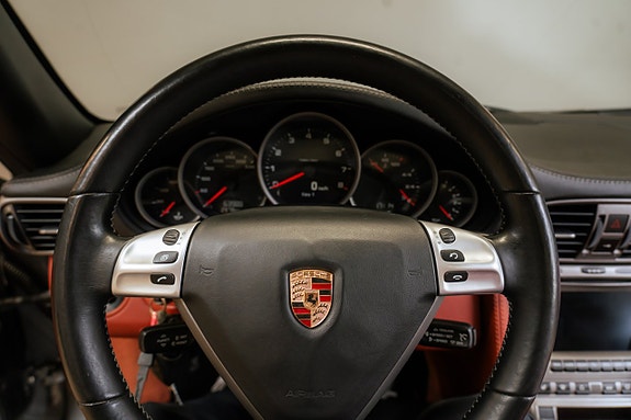 Porsche 911 18 of 30