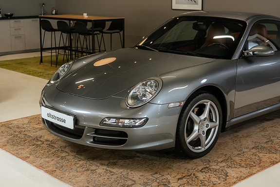 Porsche 911 2 of 30