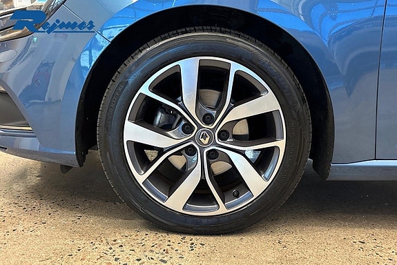 Renault Megane IV 10 of 23