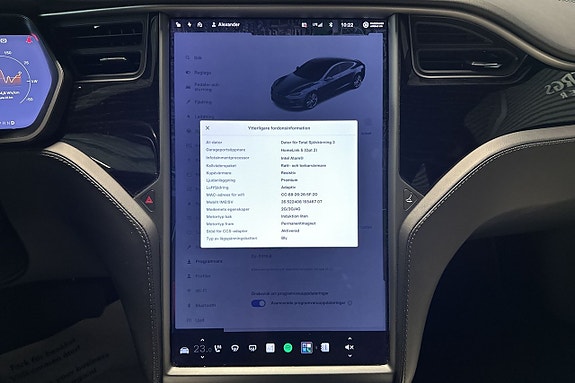 Tesla Model S 15 of 26