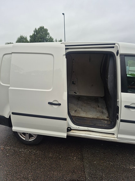 Volkswagen Caddy Maxi 11 of 12
