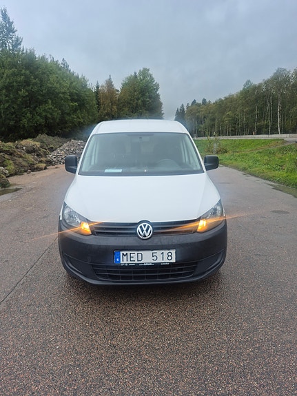 Volkswagen Caddy Maxi 2 of 12