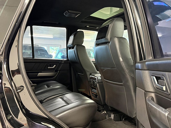 Land Rover Range Rover Sport 18 of 27
