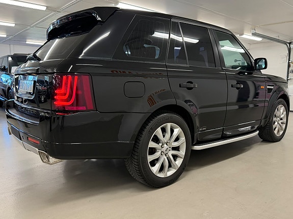 Land Rover Range Rover Sport 15 of 27