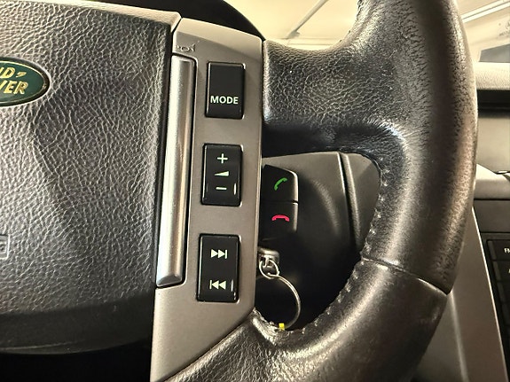 Land Rover Range Rover Sport 25 of 27
