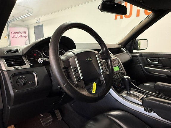 Land Rover Range Rover Sport 8 of 27
