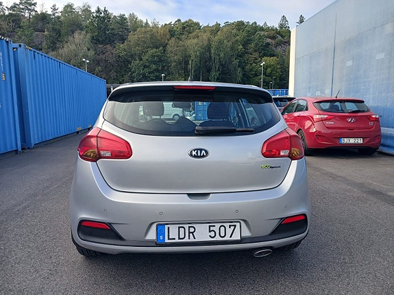 Kia Ceed 8 of 11