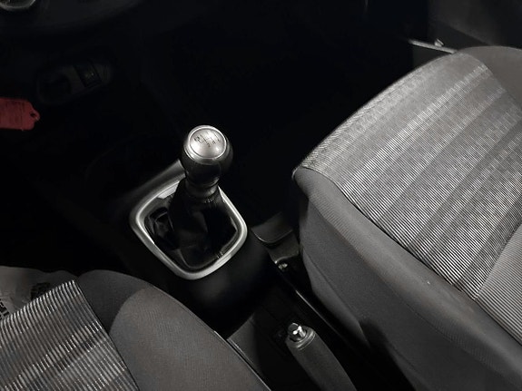 Toyota Yaris 18 of 19