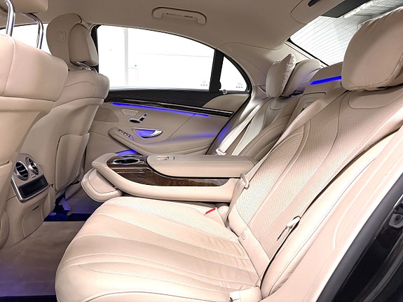 Mercedes-Benz S400 18 of 27