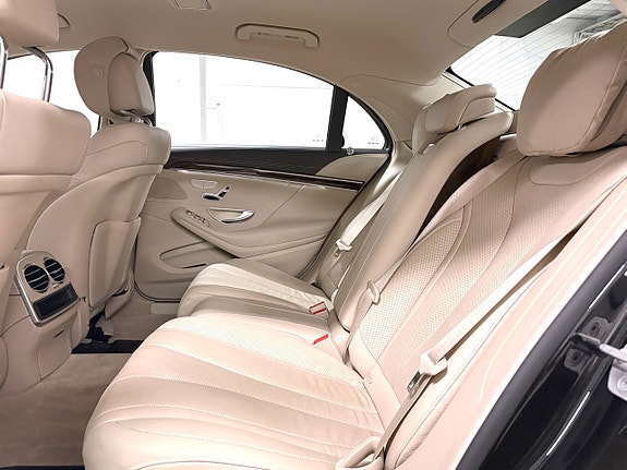 Mercedes-Benz S400 19 of 27