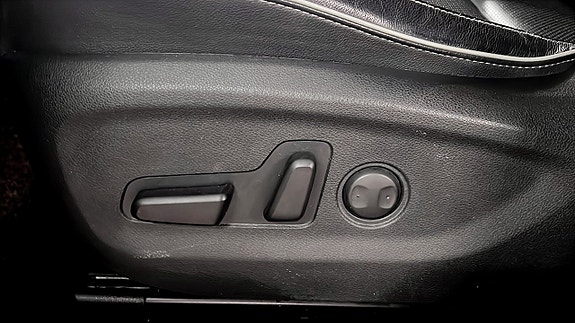 Kia Sportage 10 of 12