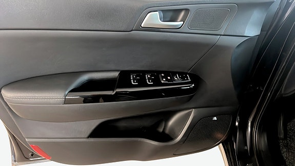 Kia Sportage 11 of 12