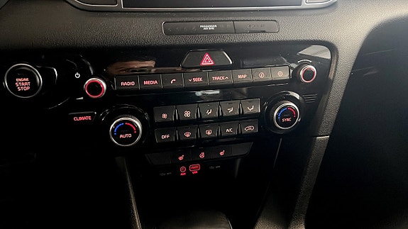 Kia Sportage 12 of 12