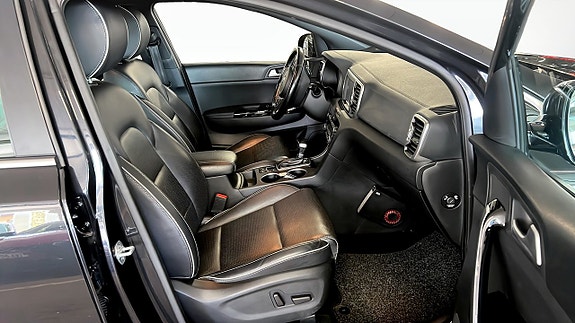 Kia Sportage 3 of 12