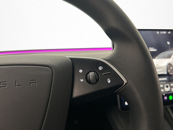 Tesla Model 3 17 of 30