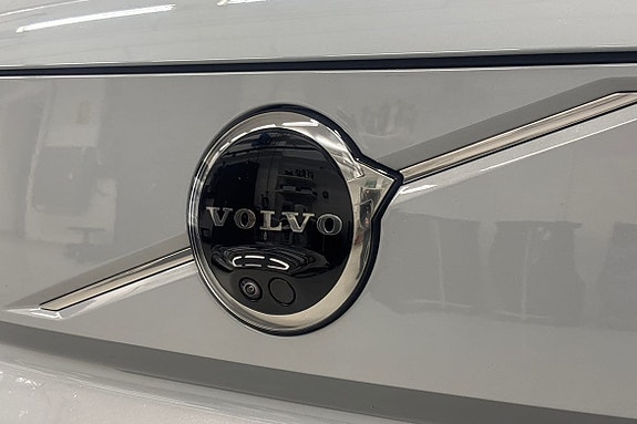 Volvo EX90 21 of 24