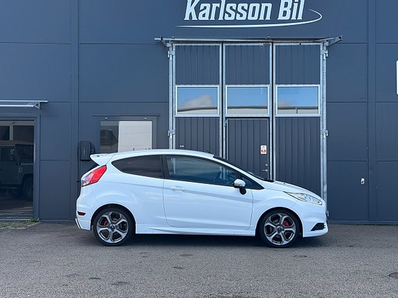 Ford Fiesta 5 of 25