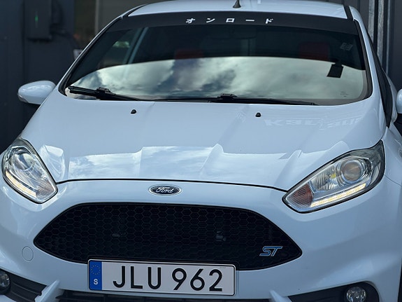 Ford Fiesta 10 of 25