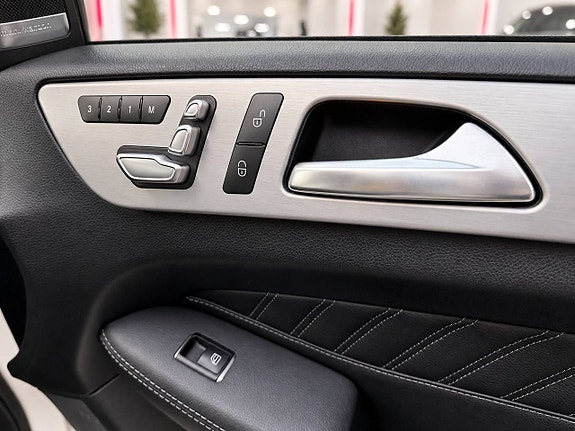 Mercedes-Benz GLE350 d 24 of 29