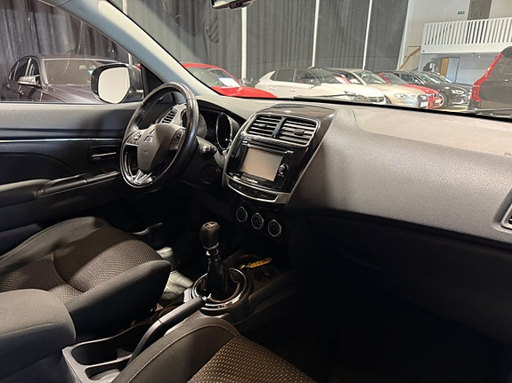 Mitsubishi ASX 7 of 16