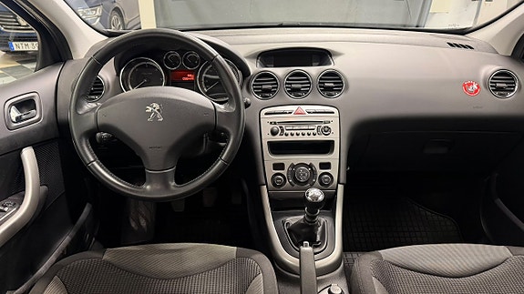 Peugeot 308 9 of 12