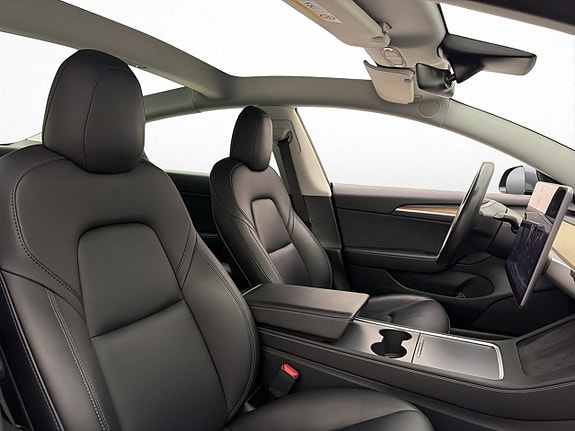 Tesla Model 3 13 of 30