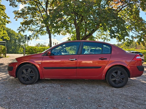 Renault Megane 3 of 8