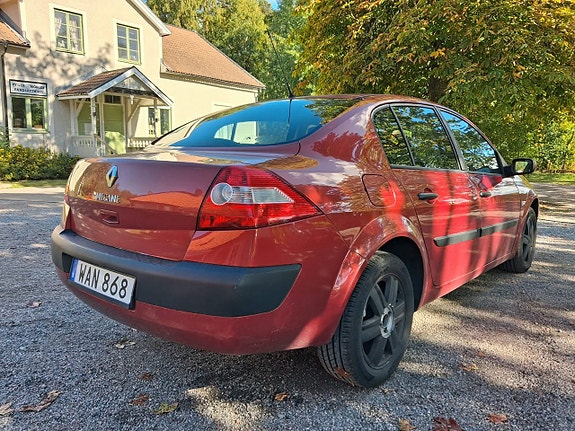 Renault Megane 5 of 8