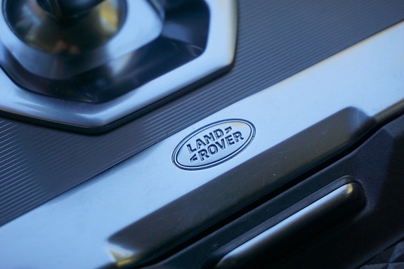 Land Rover Range Rover Evoque 27 of 30