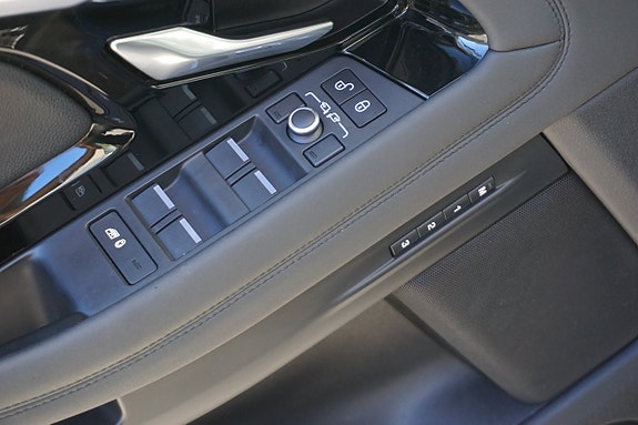 Land Rover Range Rover Evoque 20 of 30