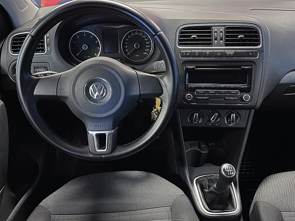 Volkswagen Polo 9 of 12