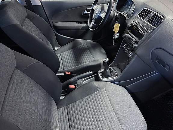Volkswagen Polo 8 of 12