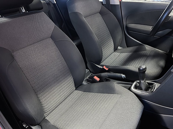 Volkswagen Polo 7 of 12