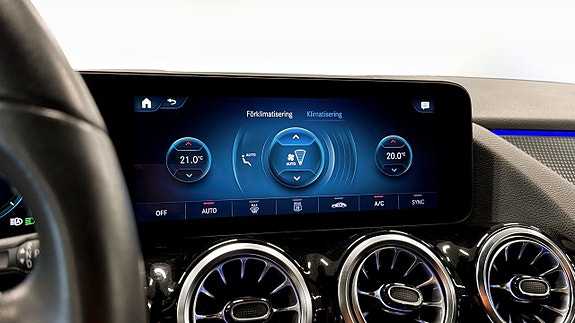Mercedes-Benz EQA250 15 of 18