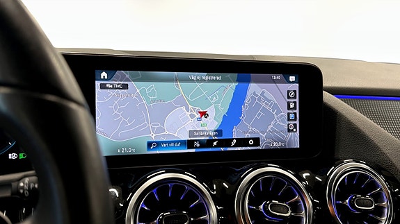 Mercedes-Benz EQA250 16 of 18