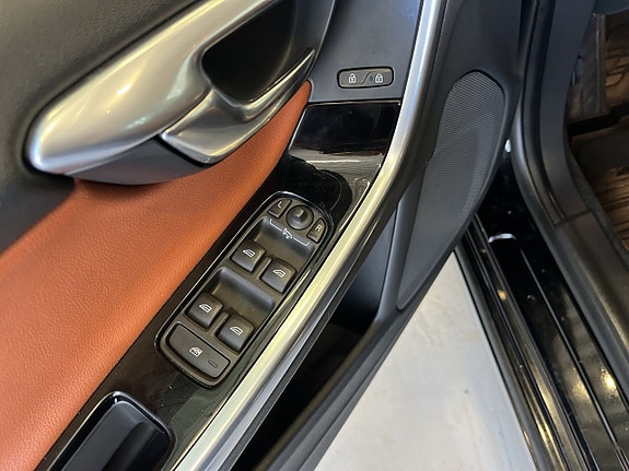 Volvo V60 23 of 26