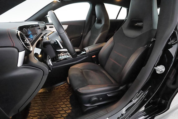 Mercedes-Benz CLA200 d 11 of 30