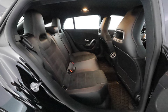 Mercedes-Benz CLA200 d 15 of 30