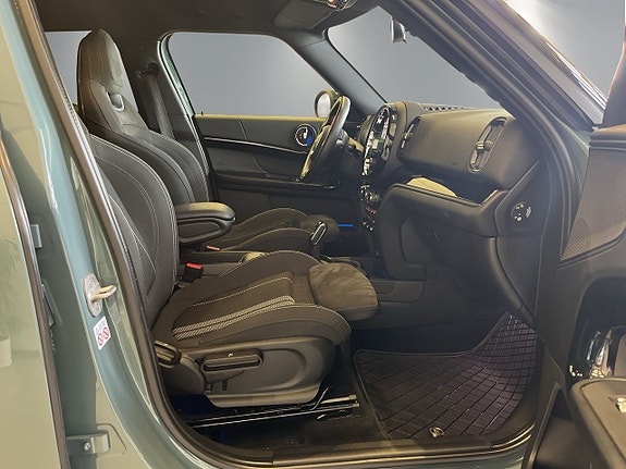 MINI Countryman Cooper 9 of 26