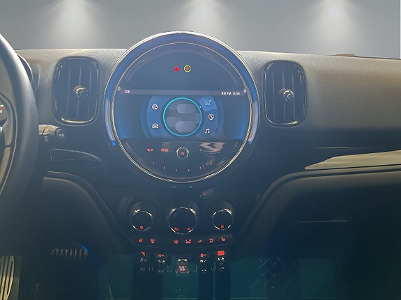 MINI Countryman Cooper 11 of 26