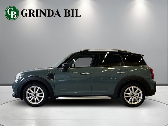 MINI Countryman Cooper 2 of 26