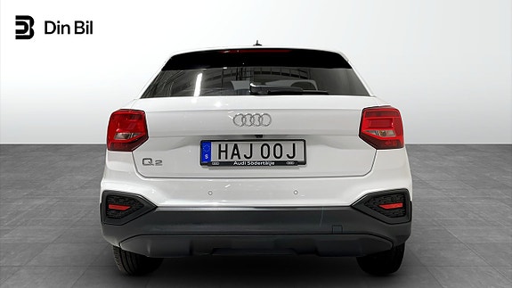 Audi Q2 5 of 14