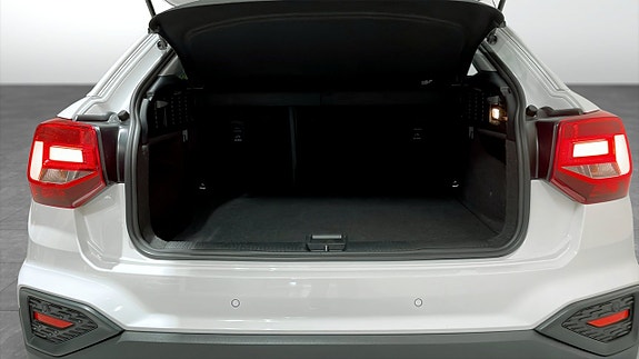 Audi Q2 12 of 14